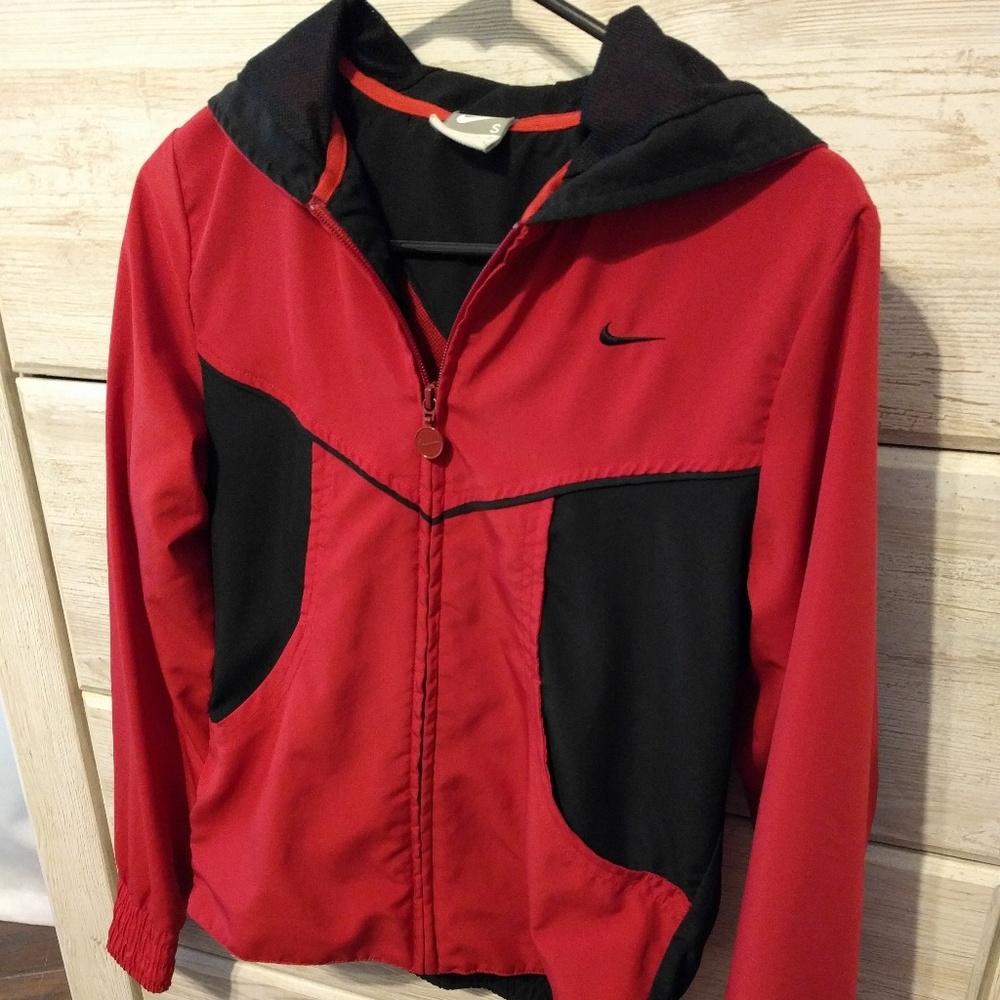 Nike windbreaker jacket